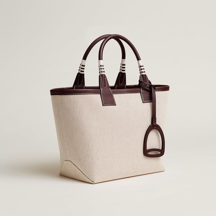 Steeple 25 Bag