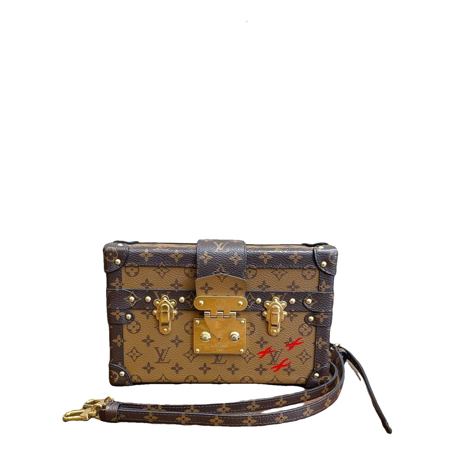 Leather crossbody bag