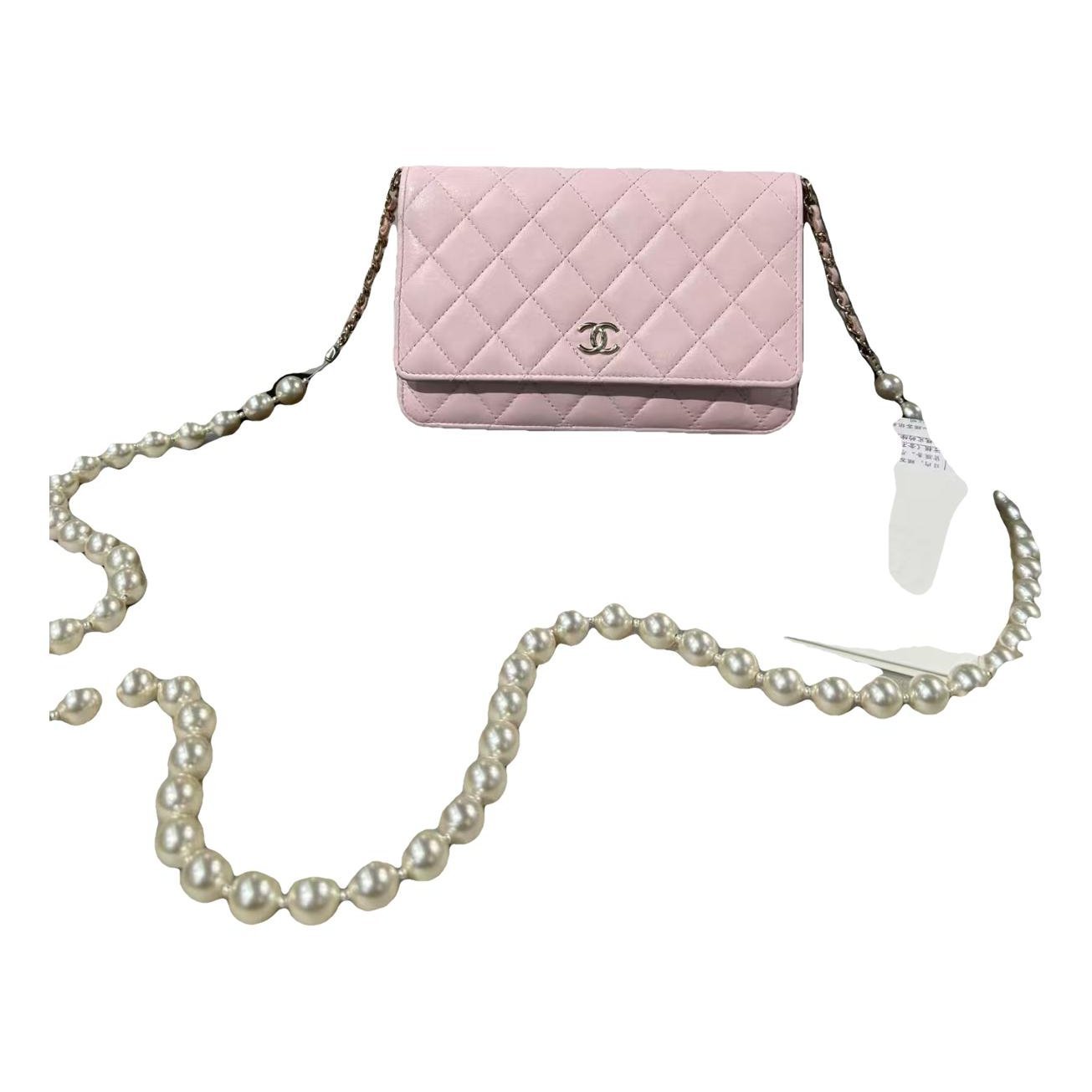Wallet On Chain Timeless/Classique leather crossbody bag