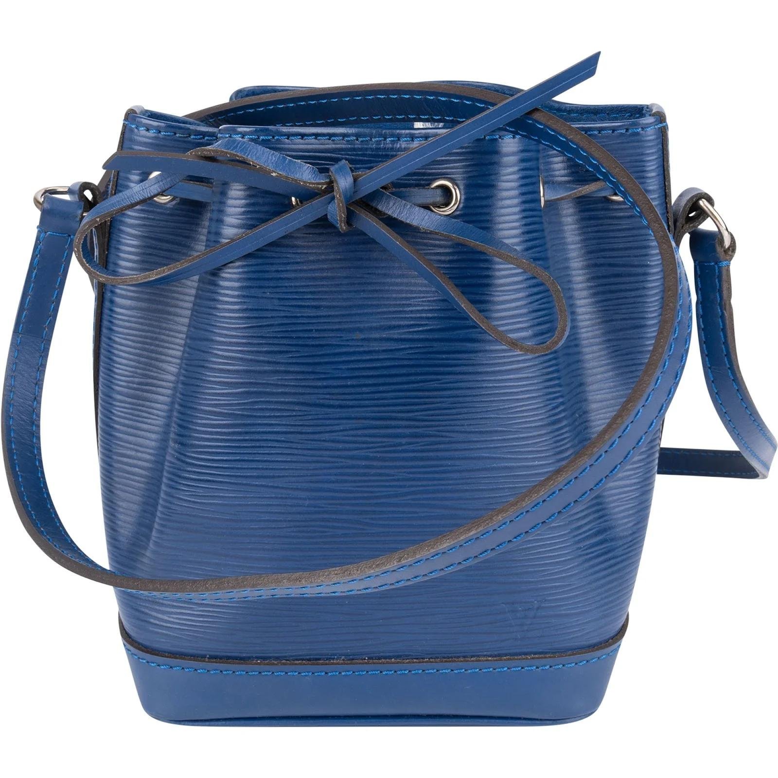 Noé leather crossbody bag
