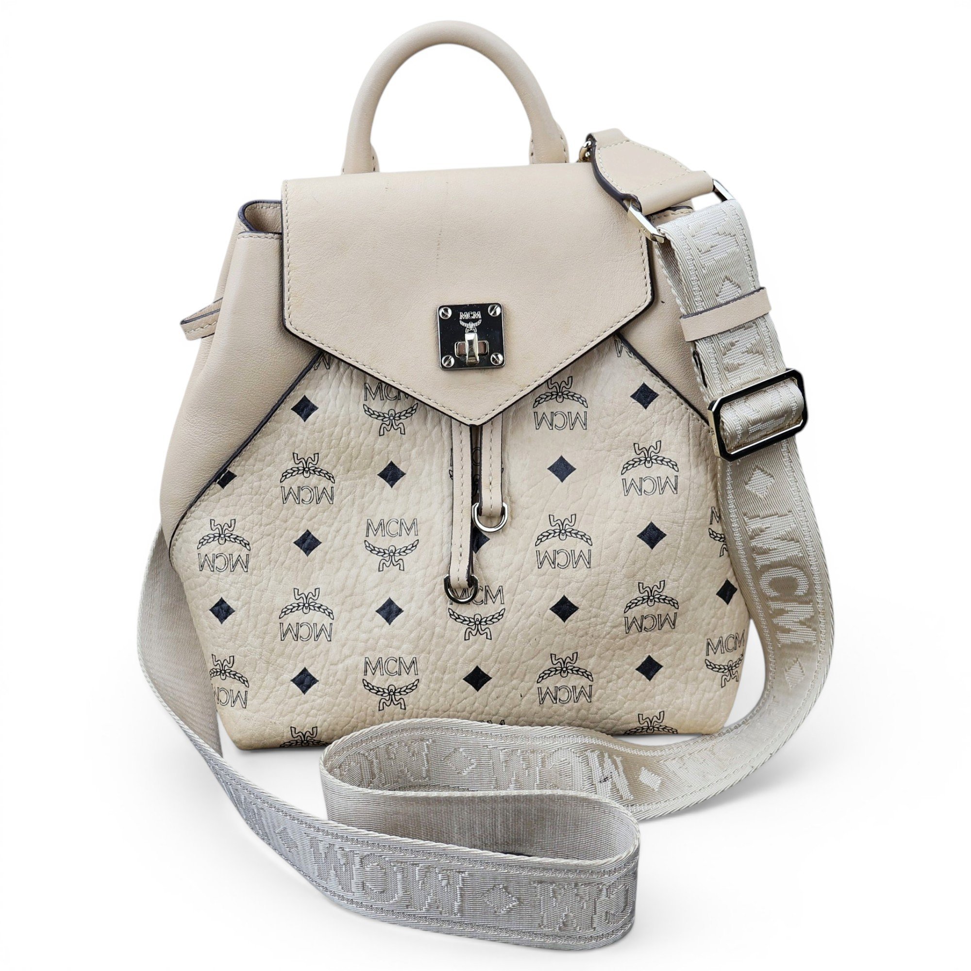 Cloth backpack