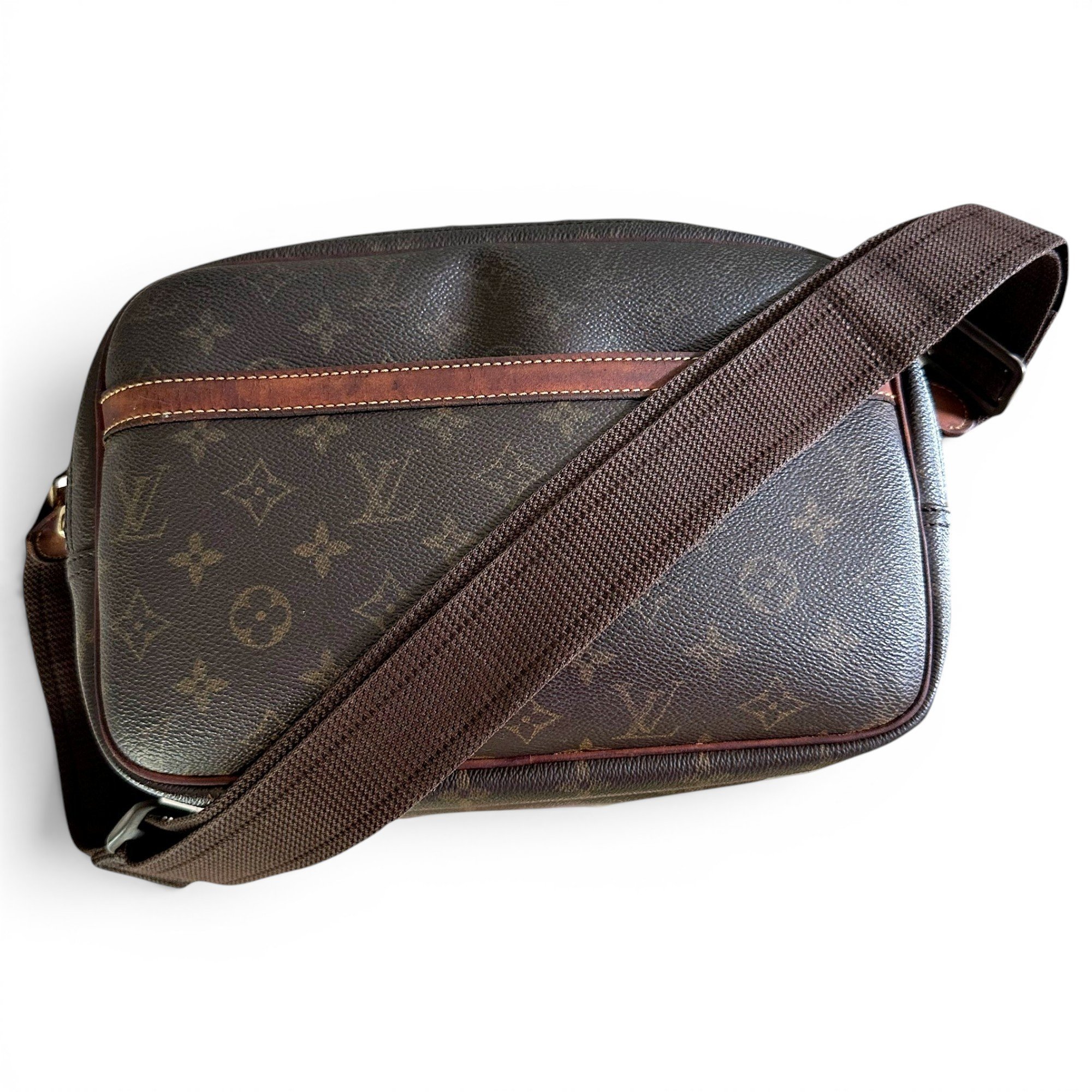 Reporter leather handbag