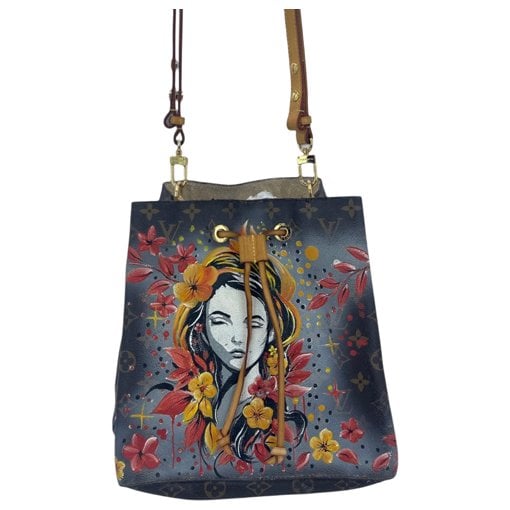 Noé leather handbag
