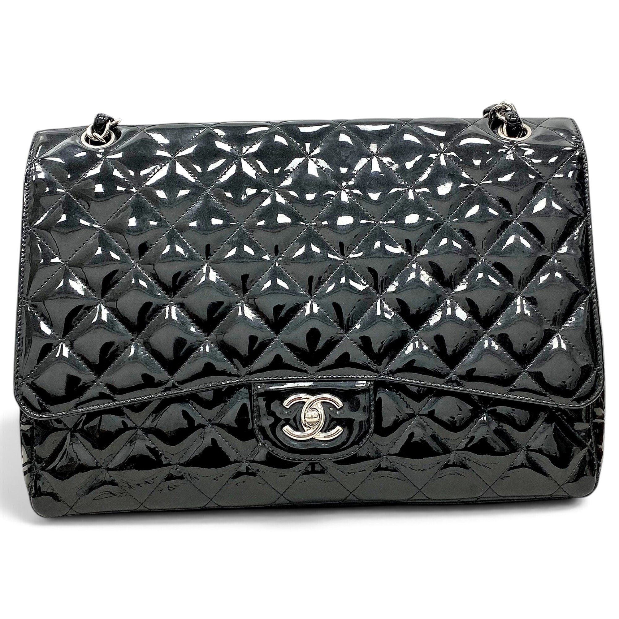 Timeless/Classique patent leather handbag