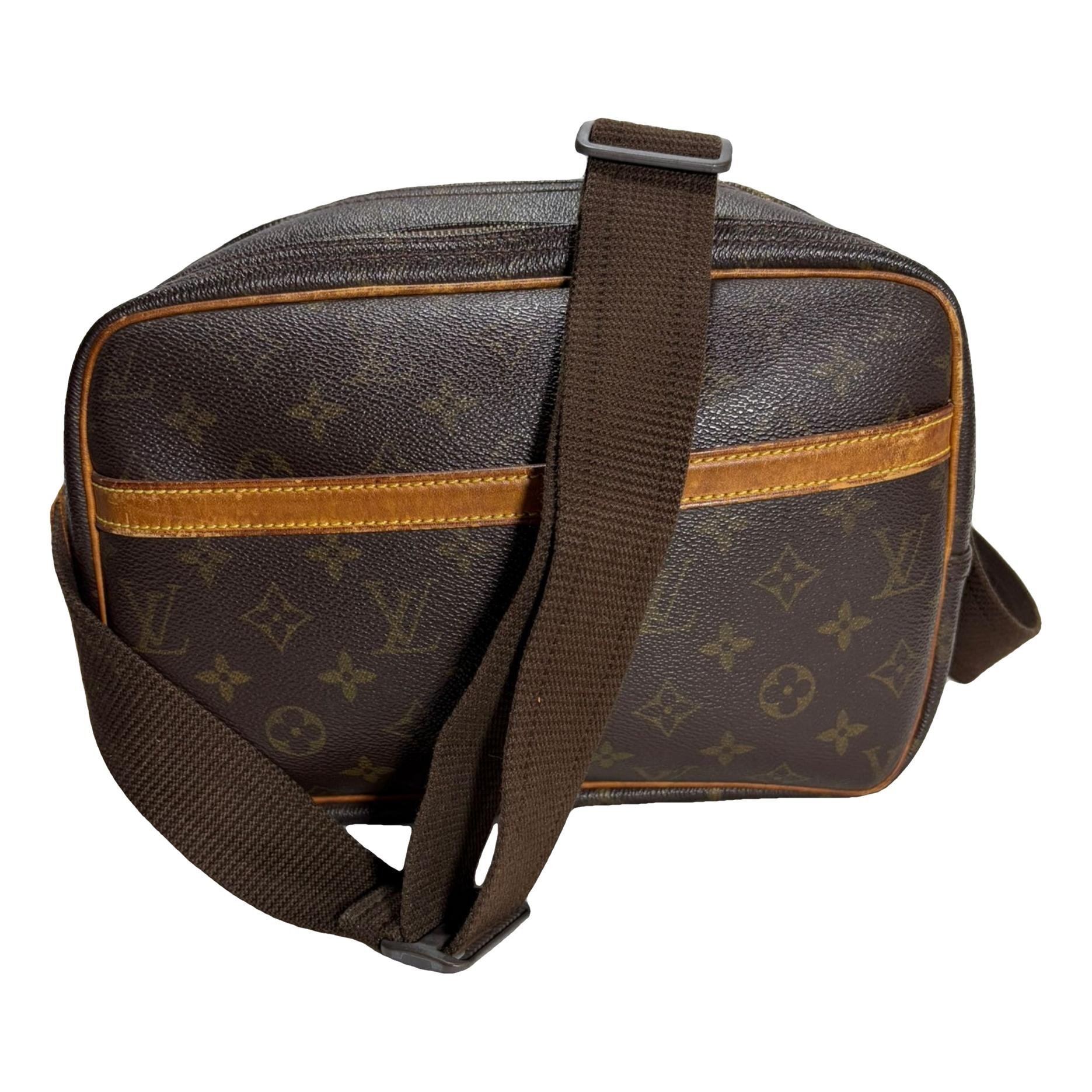 Reporter leather handbag