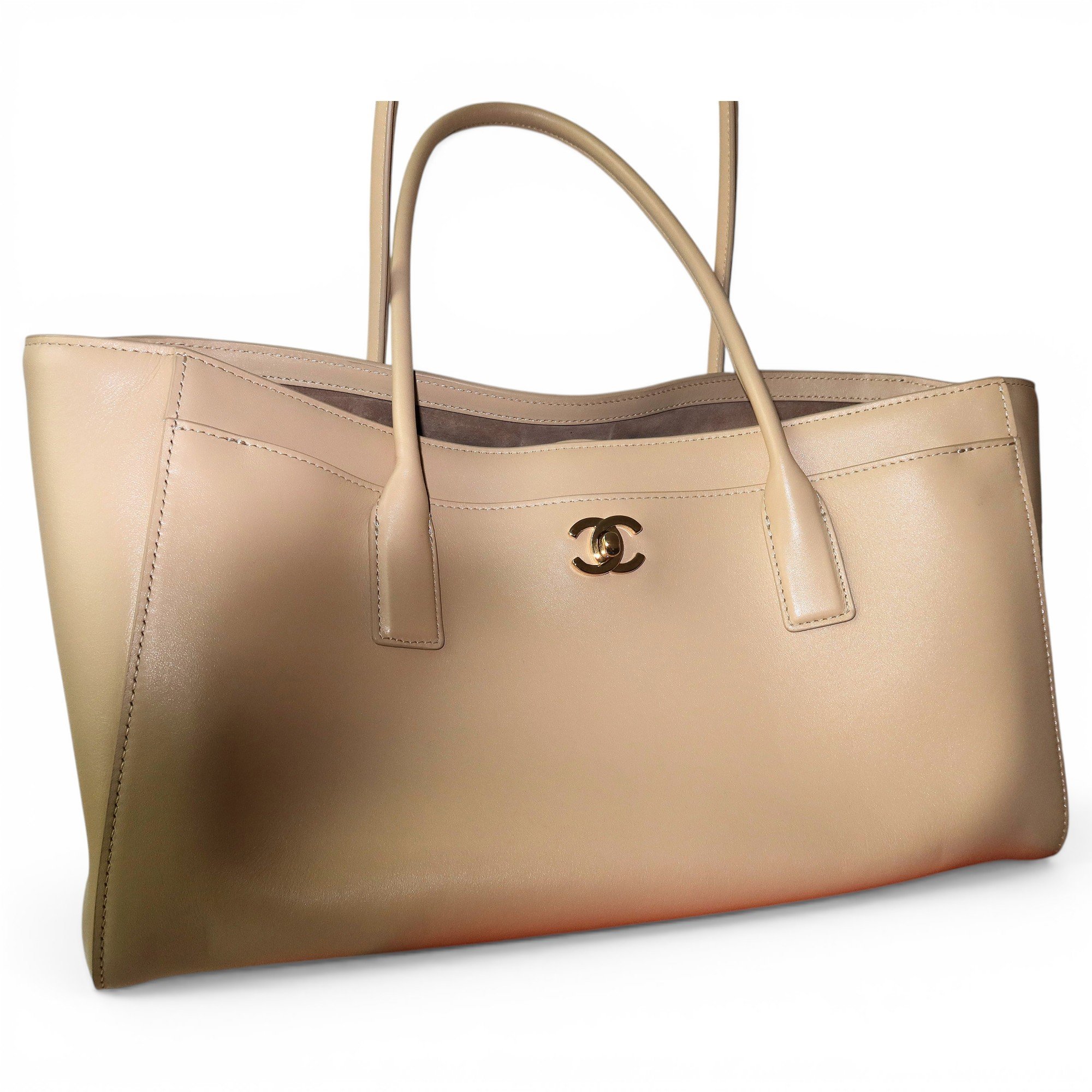 Executive leather tote