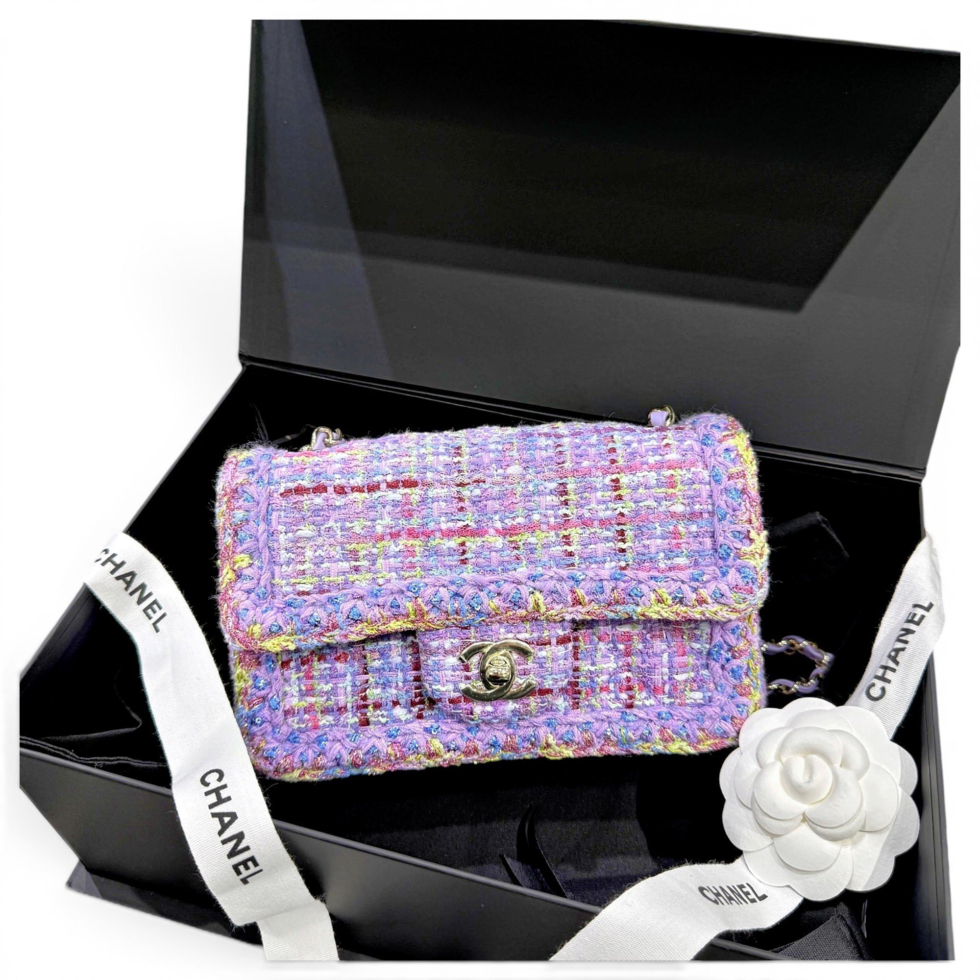 Timeless/Classique tweed crossbody bag