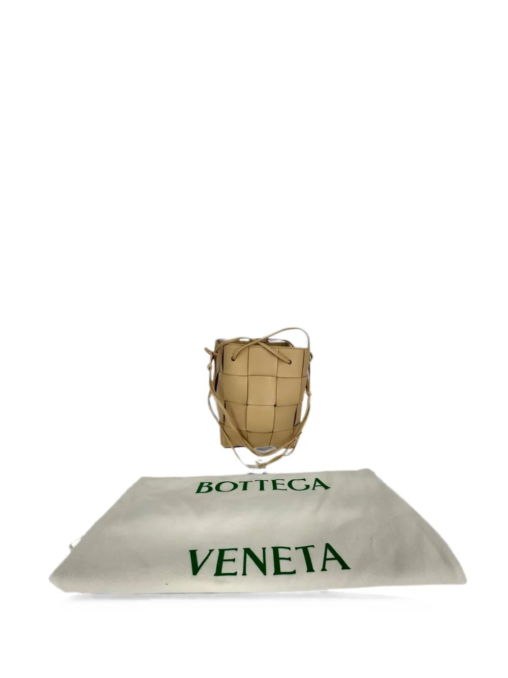Cassette bucket leather bag