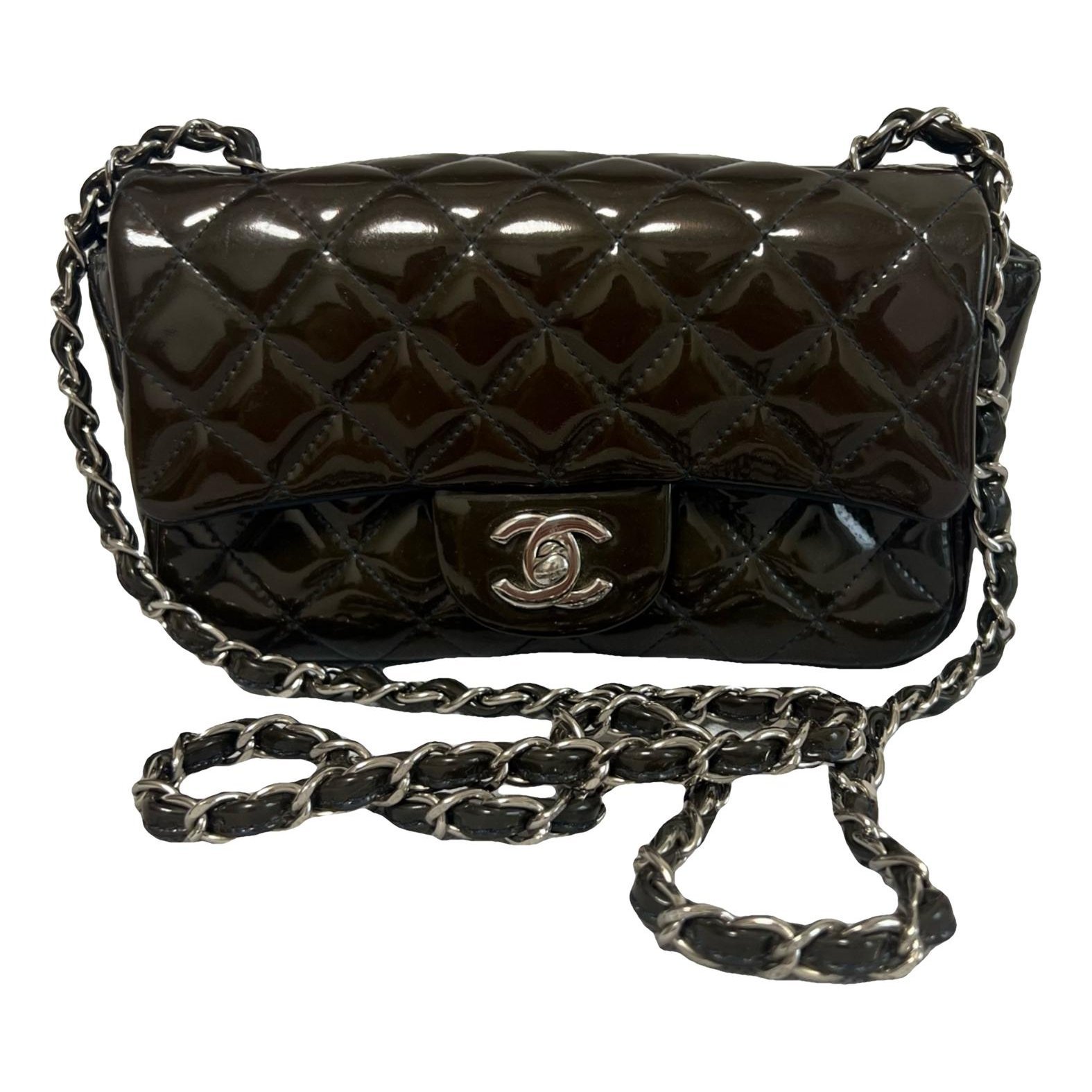 Timeless/Classique patent leather crossbody bag