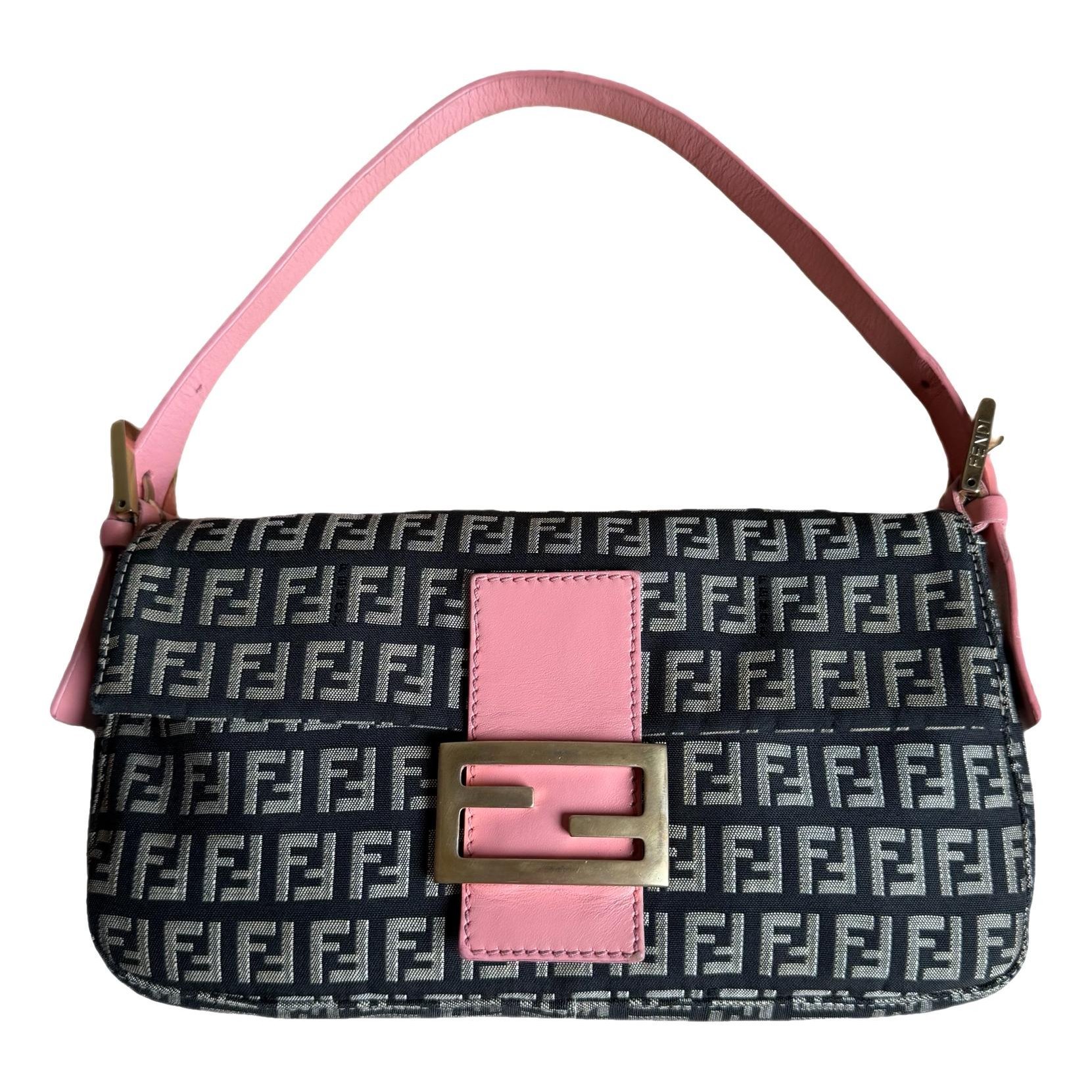 Baguette cloth handbag