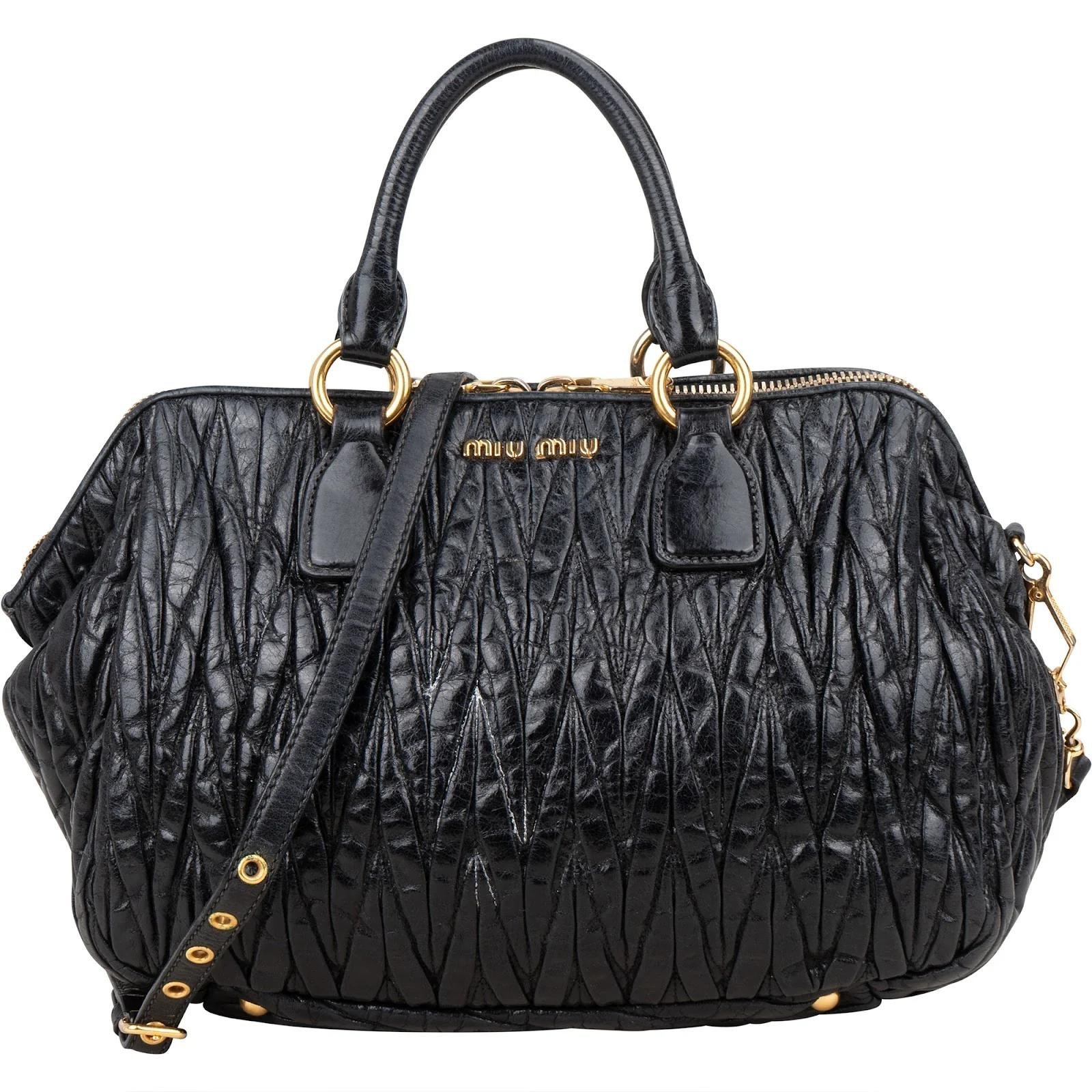Matelassé leather handbag
