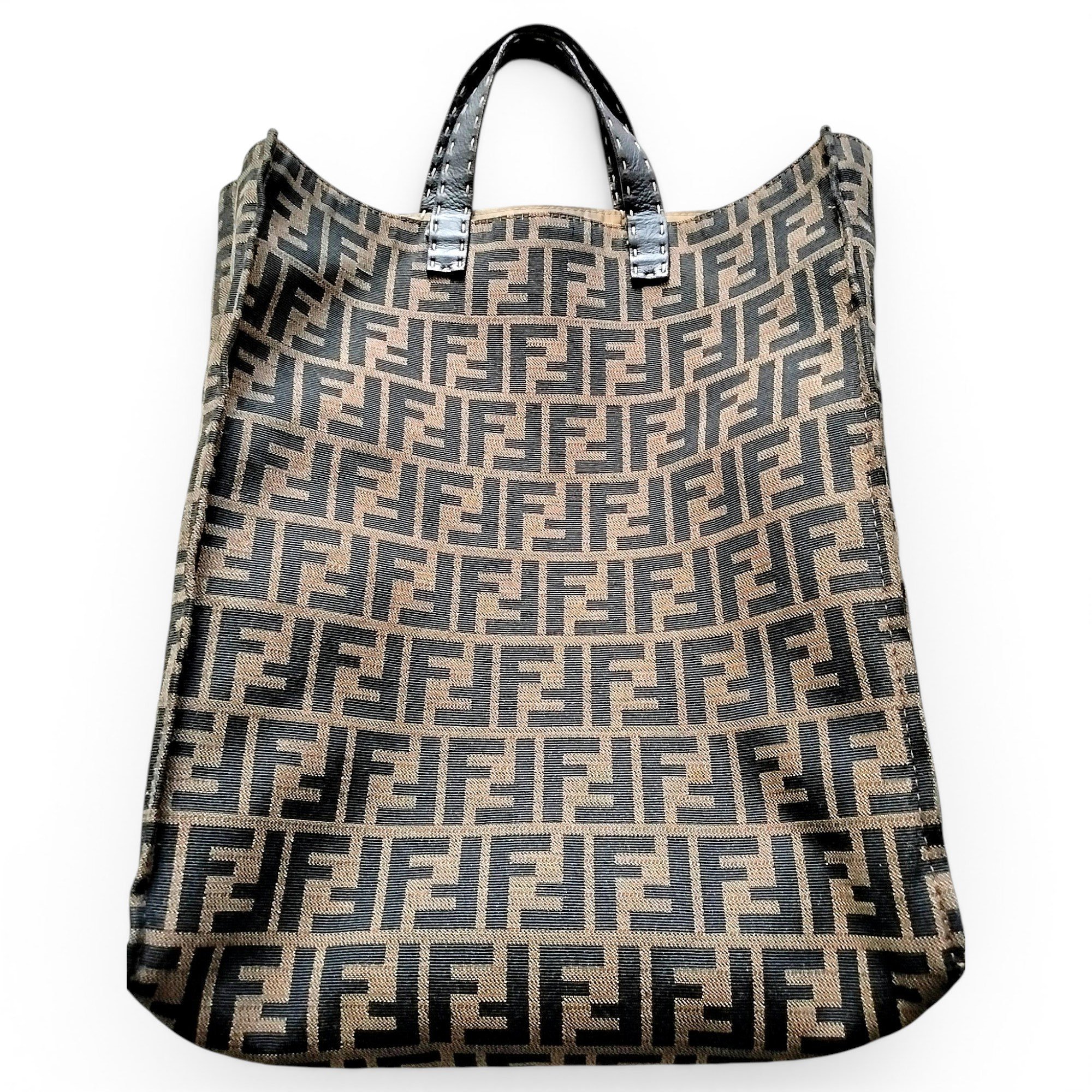Runaway Shopping cloth tote