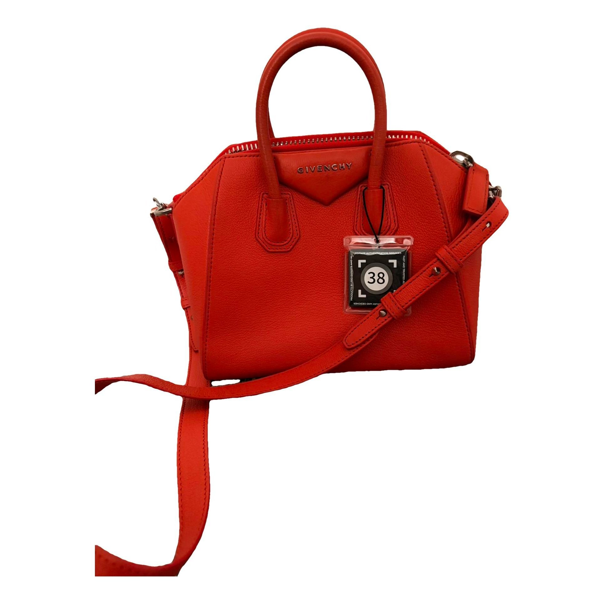 Antigona leather handbag