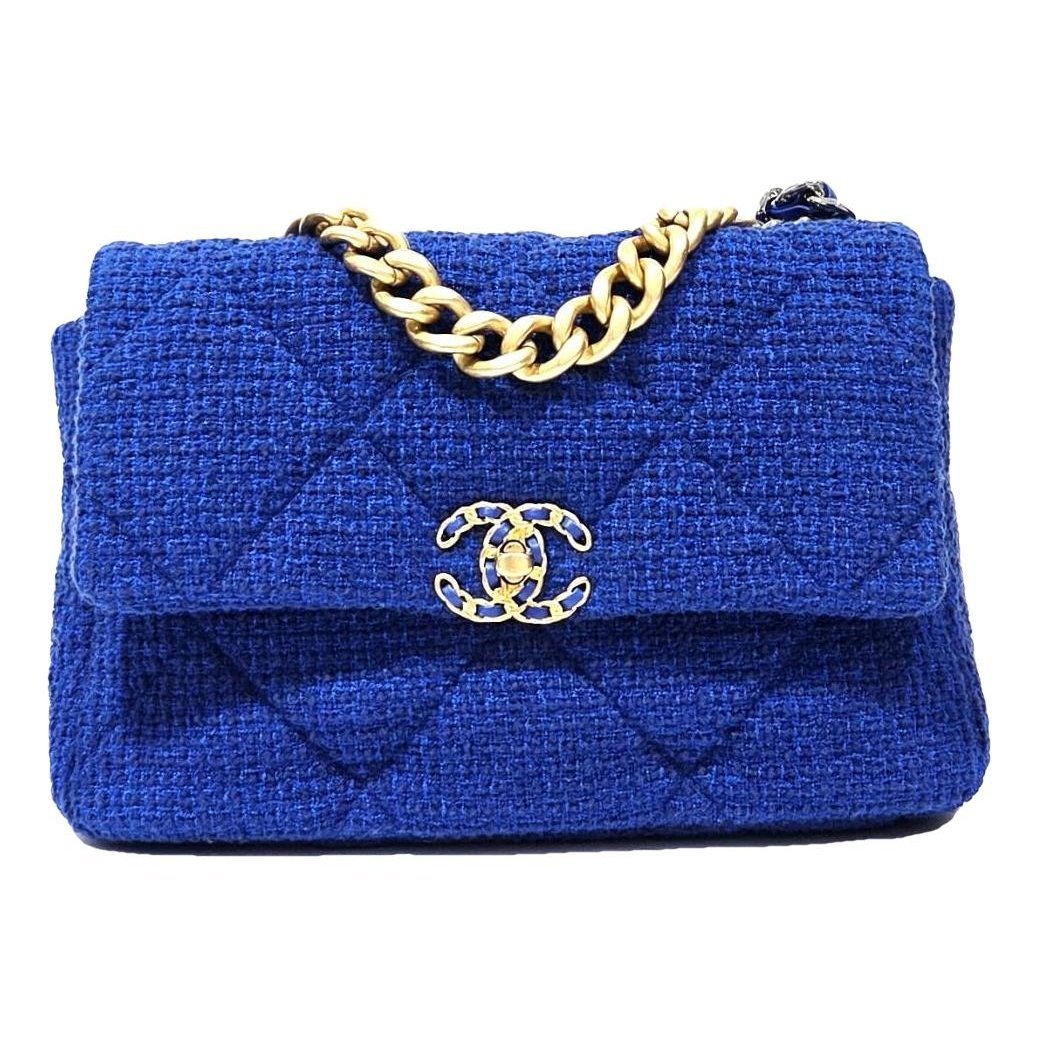 Chanel 19 tweed handbag