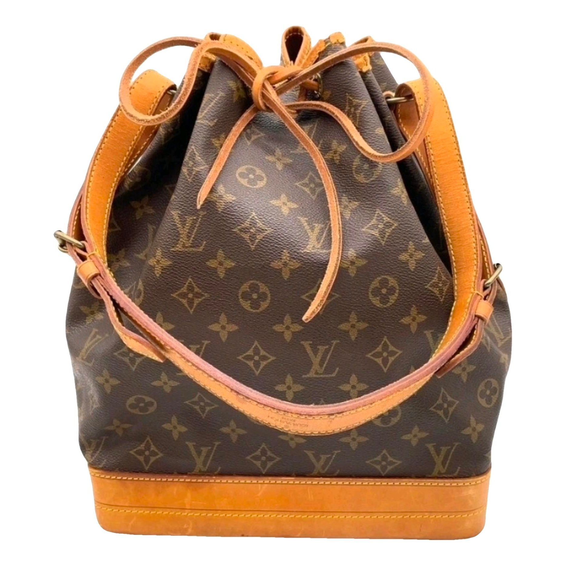 Noé leather handbag