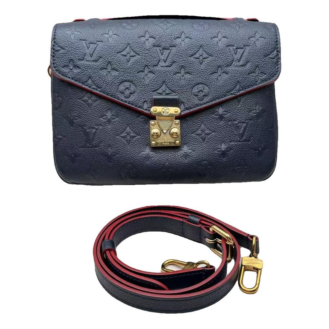 Metis leather handbag