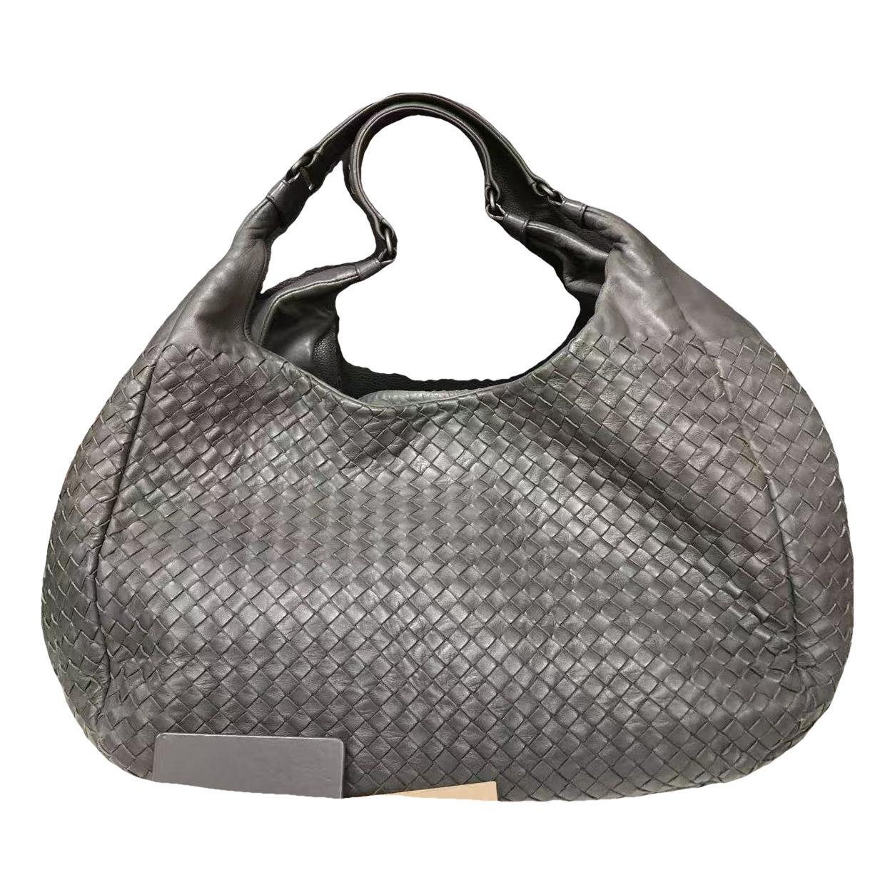 Veneta leather handbag
