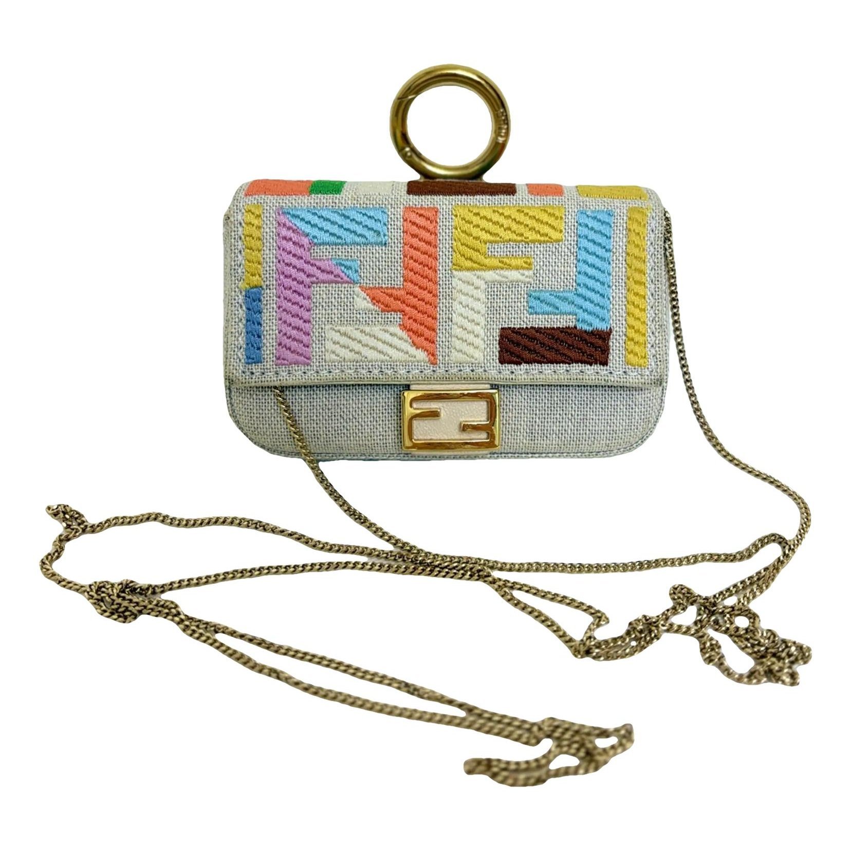 Baguette cloth handbag