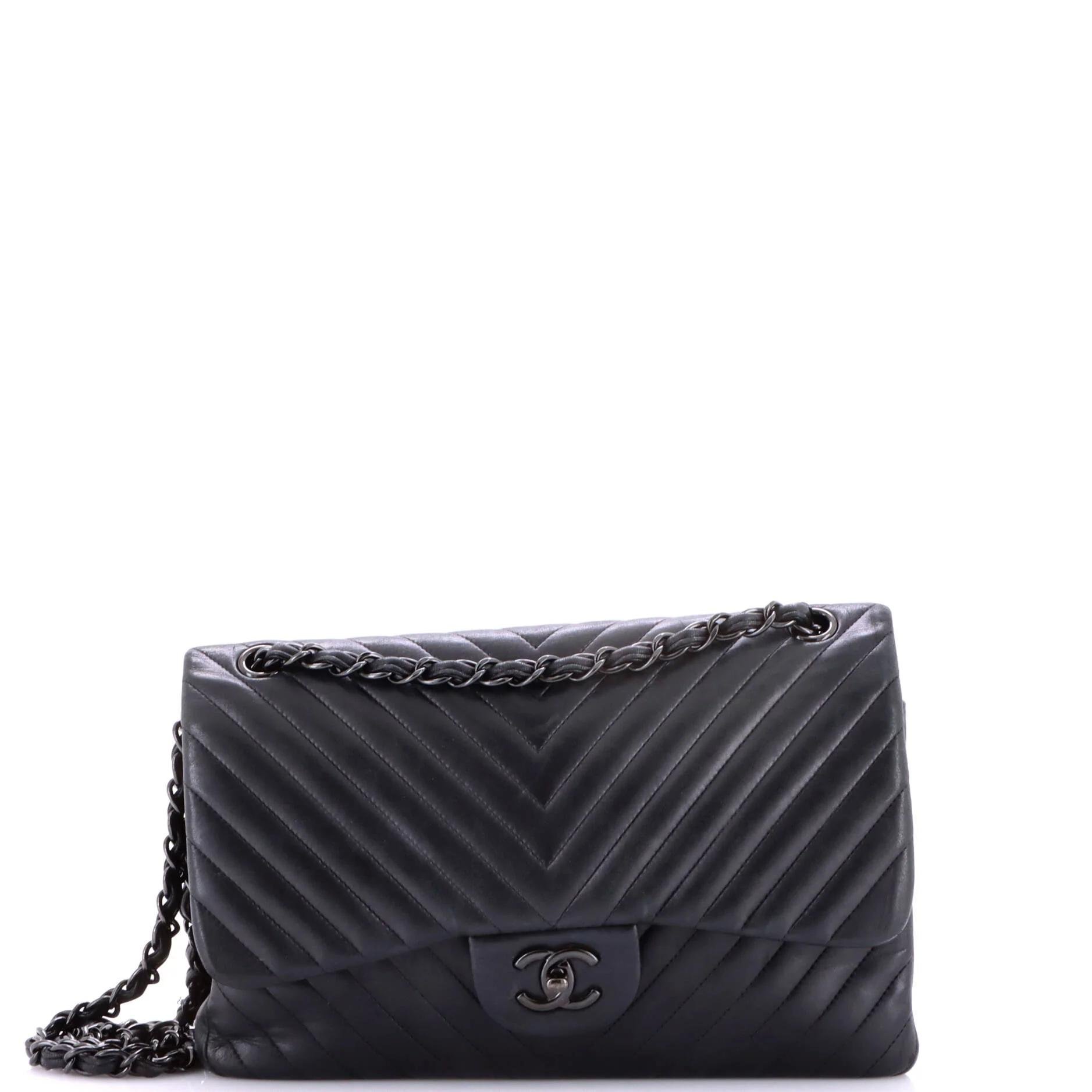 Timeless/Classique leather crossbody bag