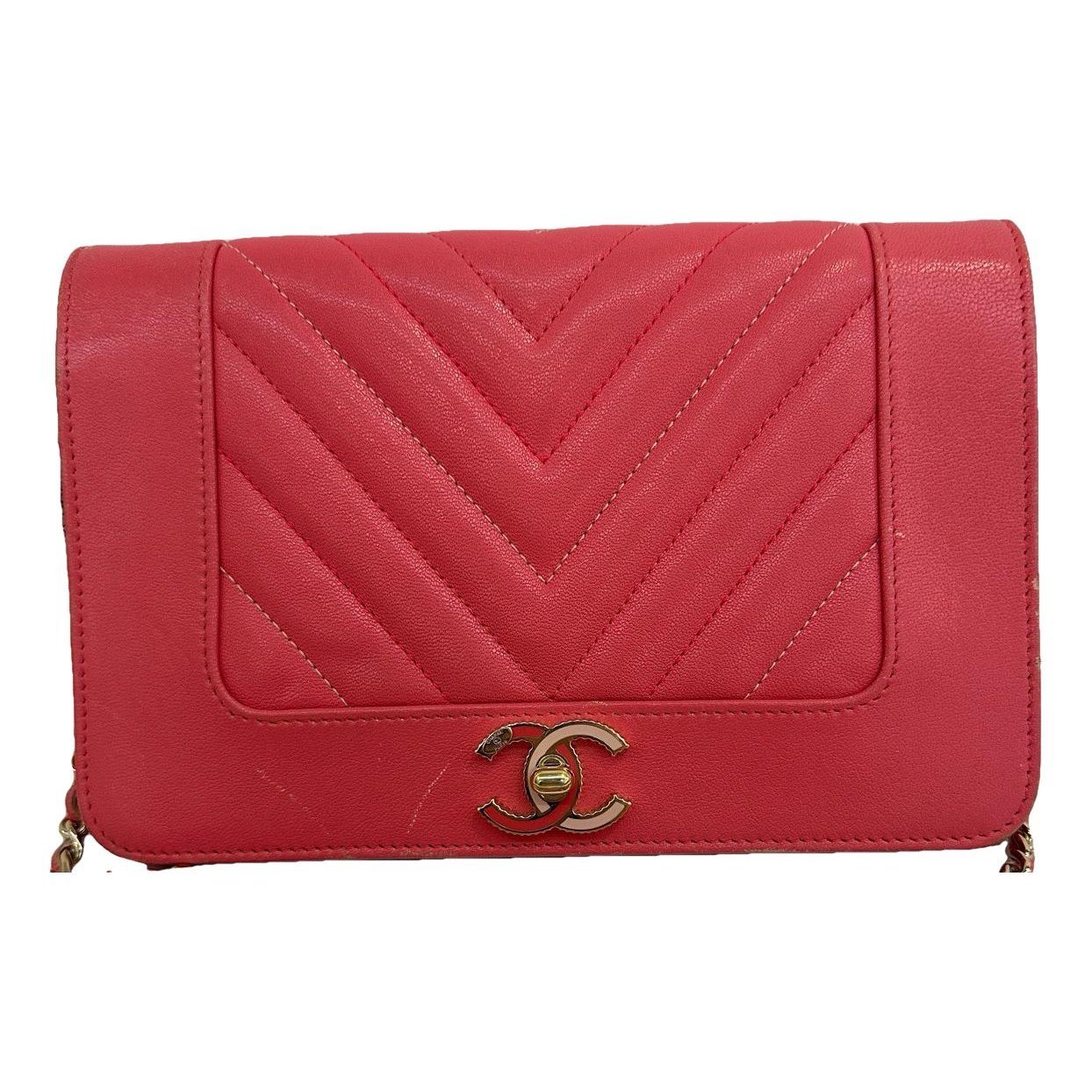 Wallet On Chain 2.55 leather crossbody bag