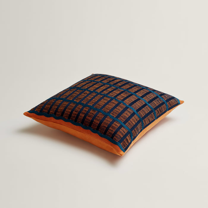 Camel O'Galon Pillow