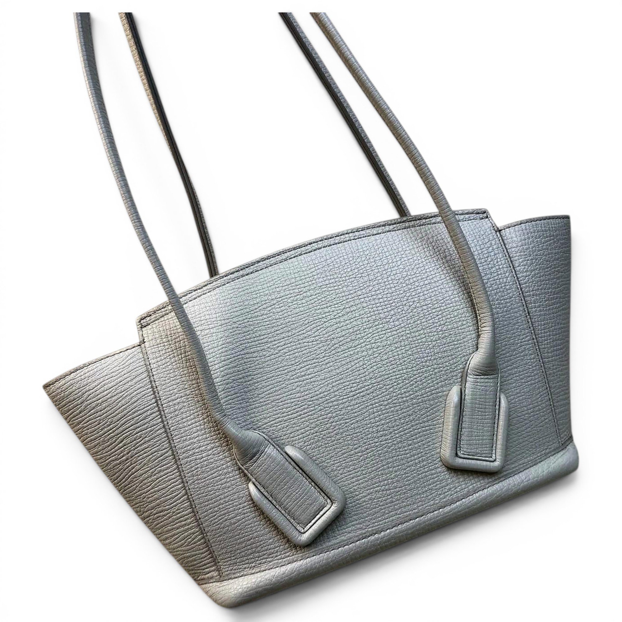 Leather tote