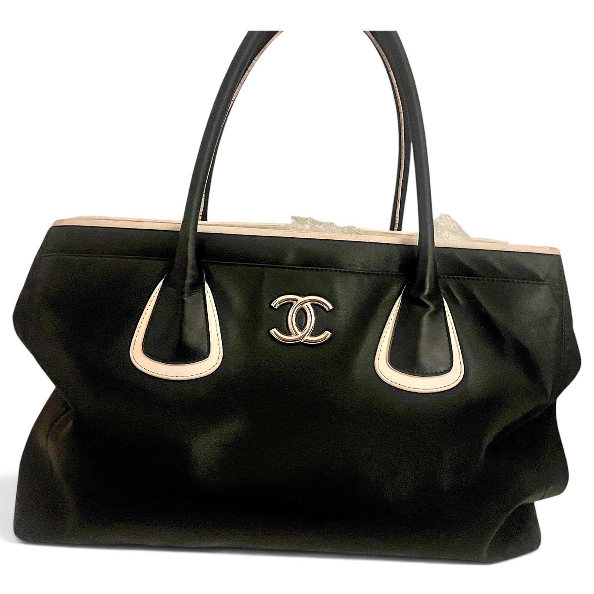 Executive leather tote