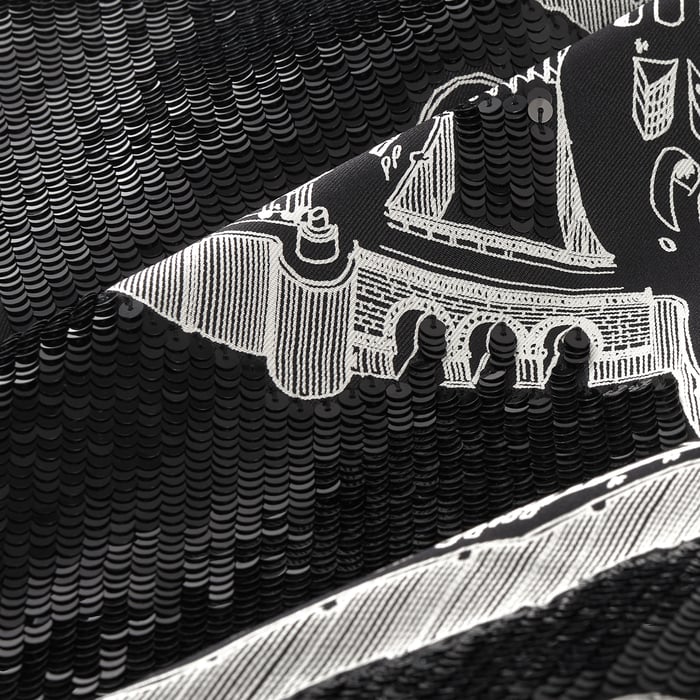 La Cite Cavaliere La Nuit Embroidered Scarf 90