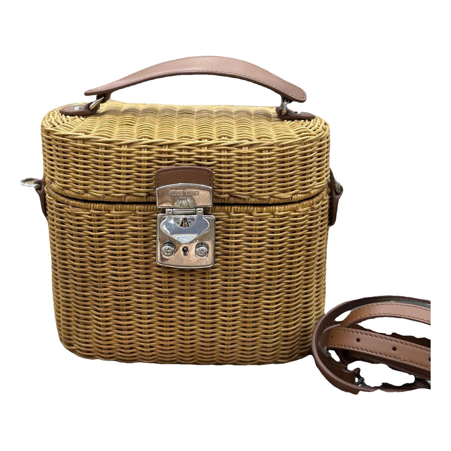Crossbody bag