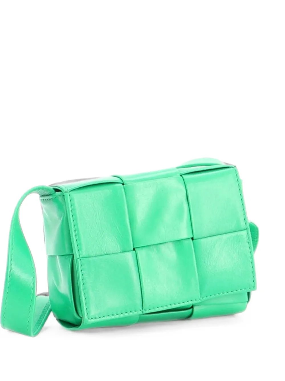 Cassette Maxi Intrecciato Leather Candy crossbody bag