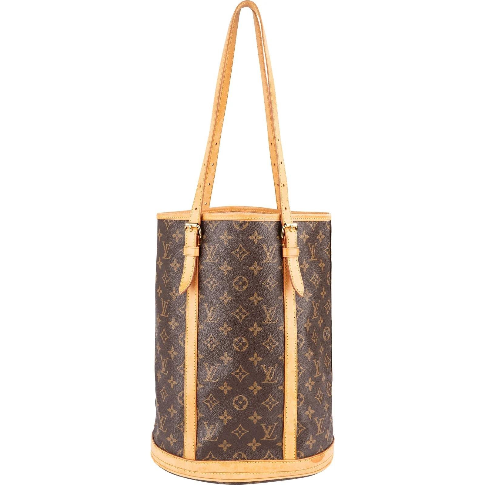 Bucket leather handbag