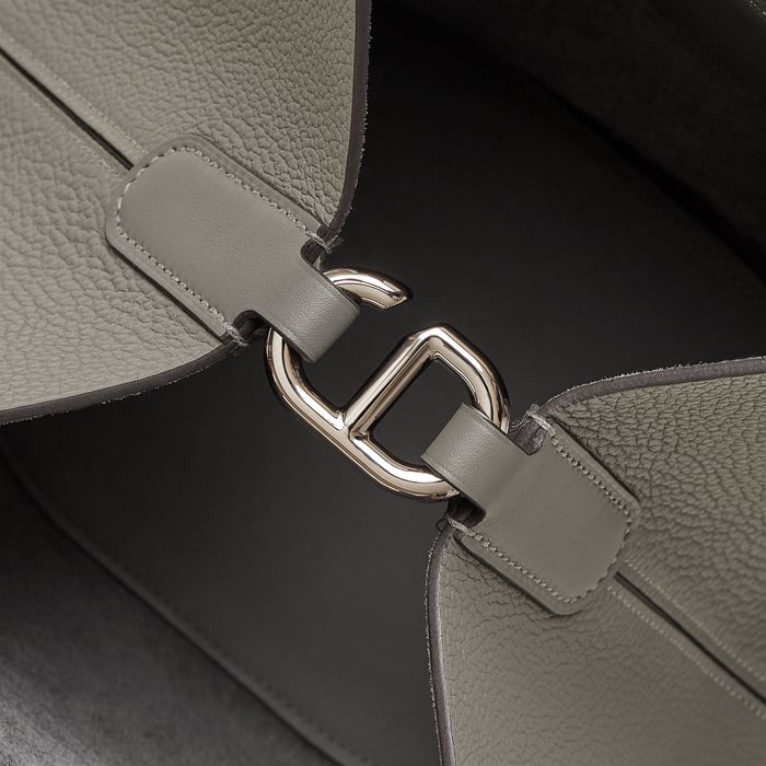 Gris Meyer Hermès In-the-loop 23 Bag
