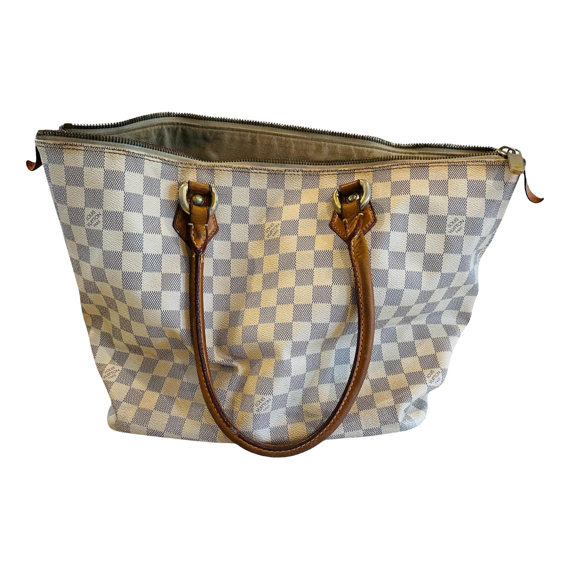 Saleya leather handbag