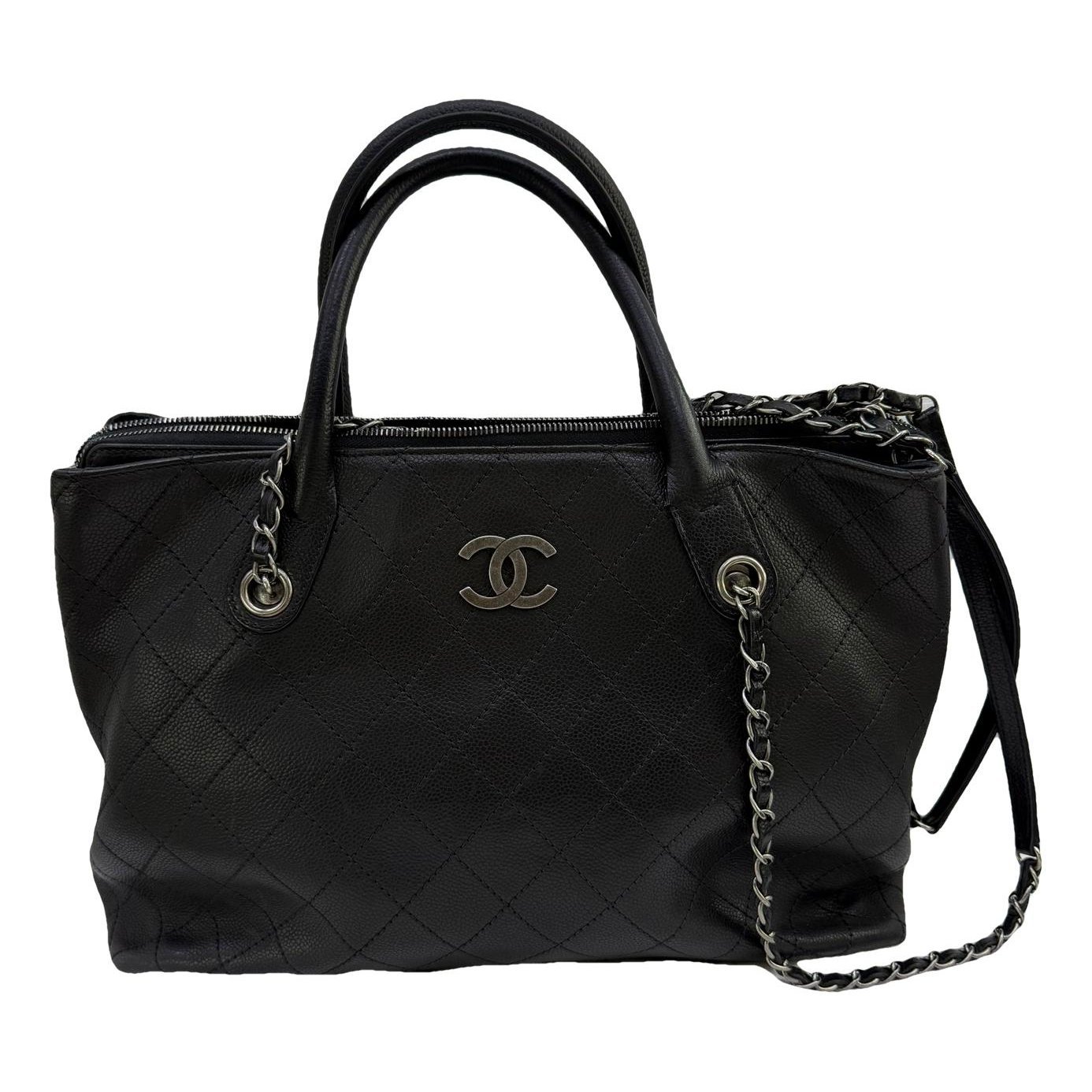 Patent leather handbag