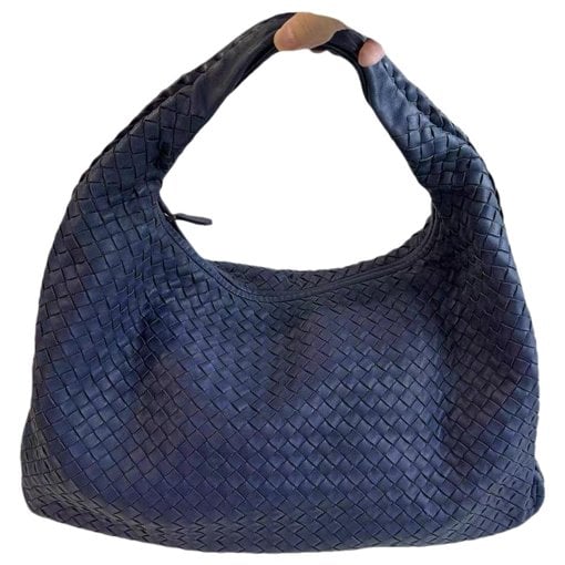 Veneta leather handbag