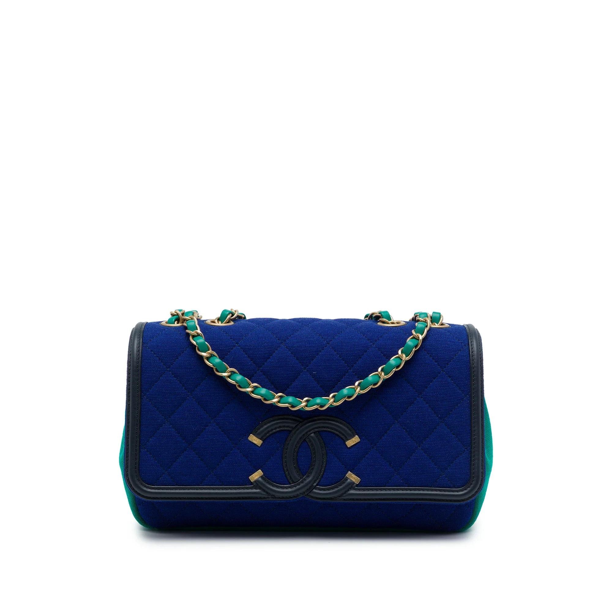 CC Filigree leather crossbody bag