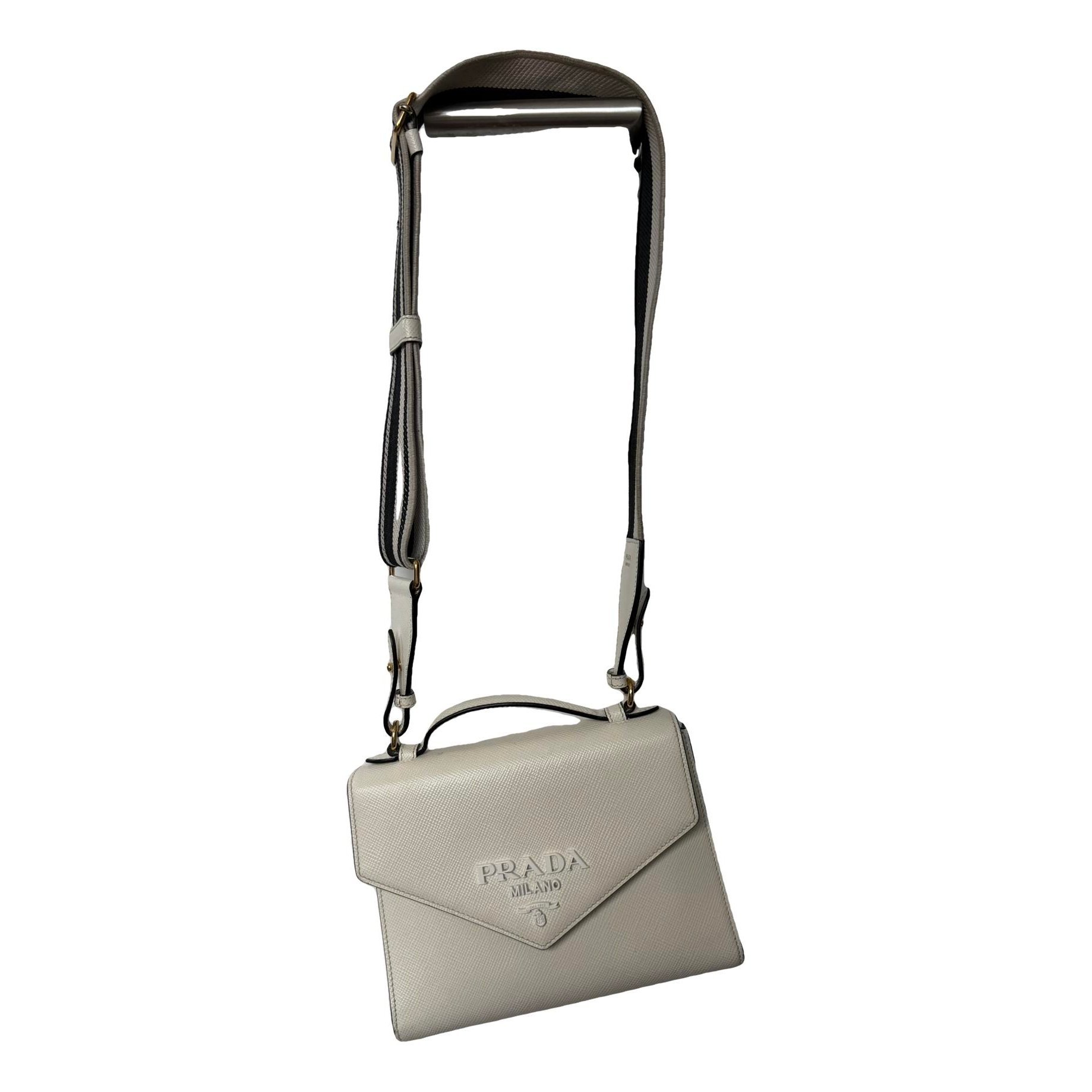 Monochrome leather handbag