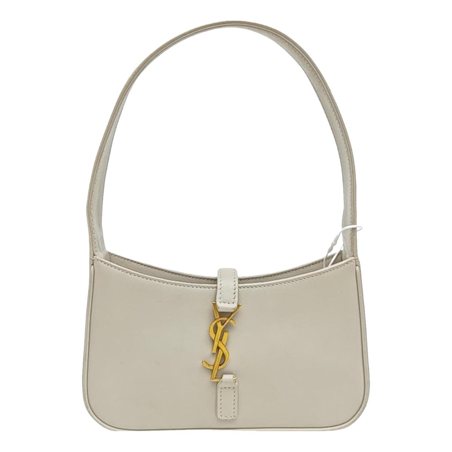 Le 5 à 7 leather handbag