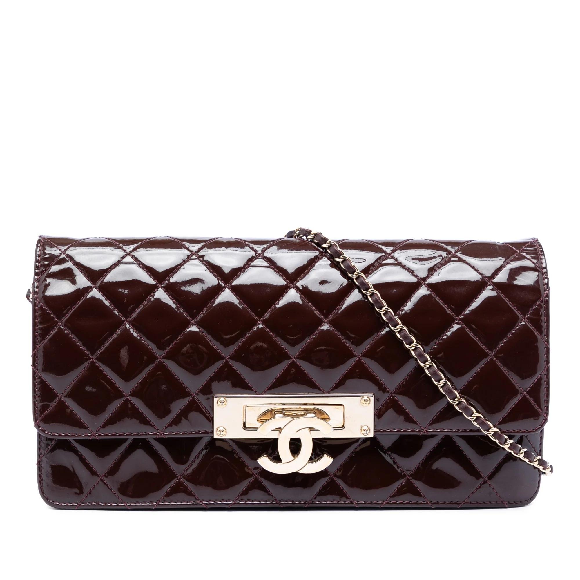 Wallet On Chain patent leather crossbody bag