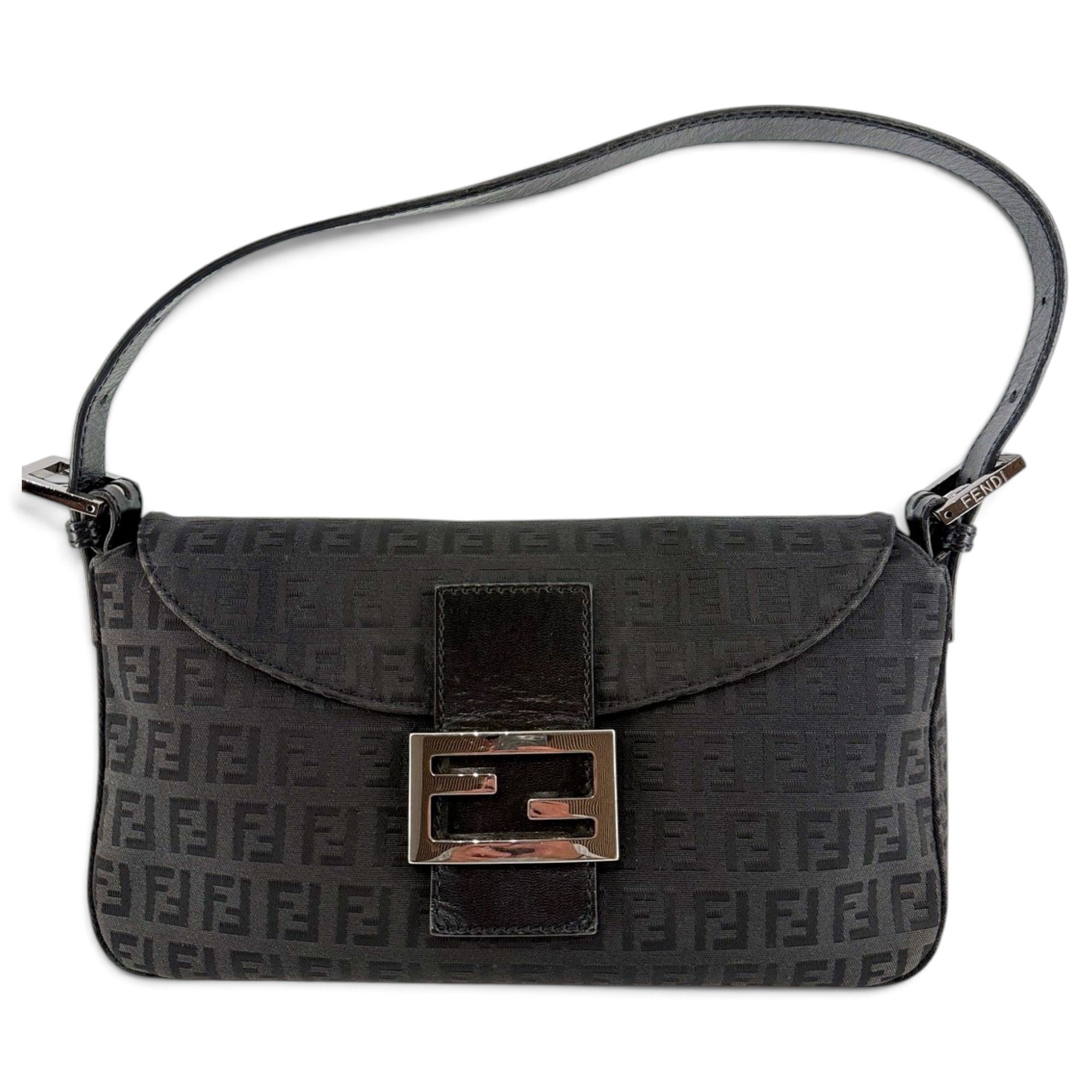 Baguette cloth handbag