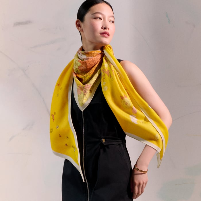 Hermès Robe Legere giant triangle Sable/Orange/Multicolore | BagUSeek