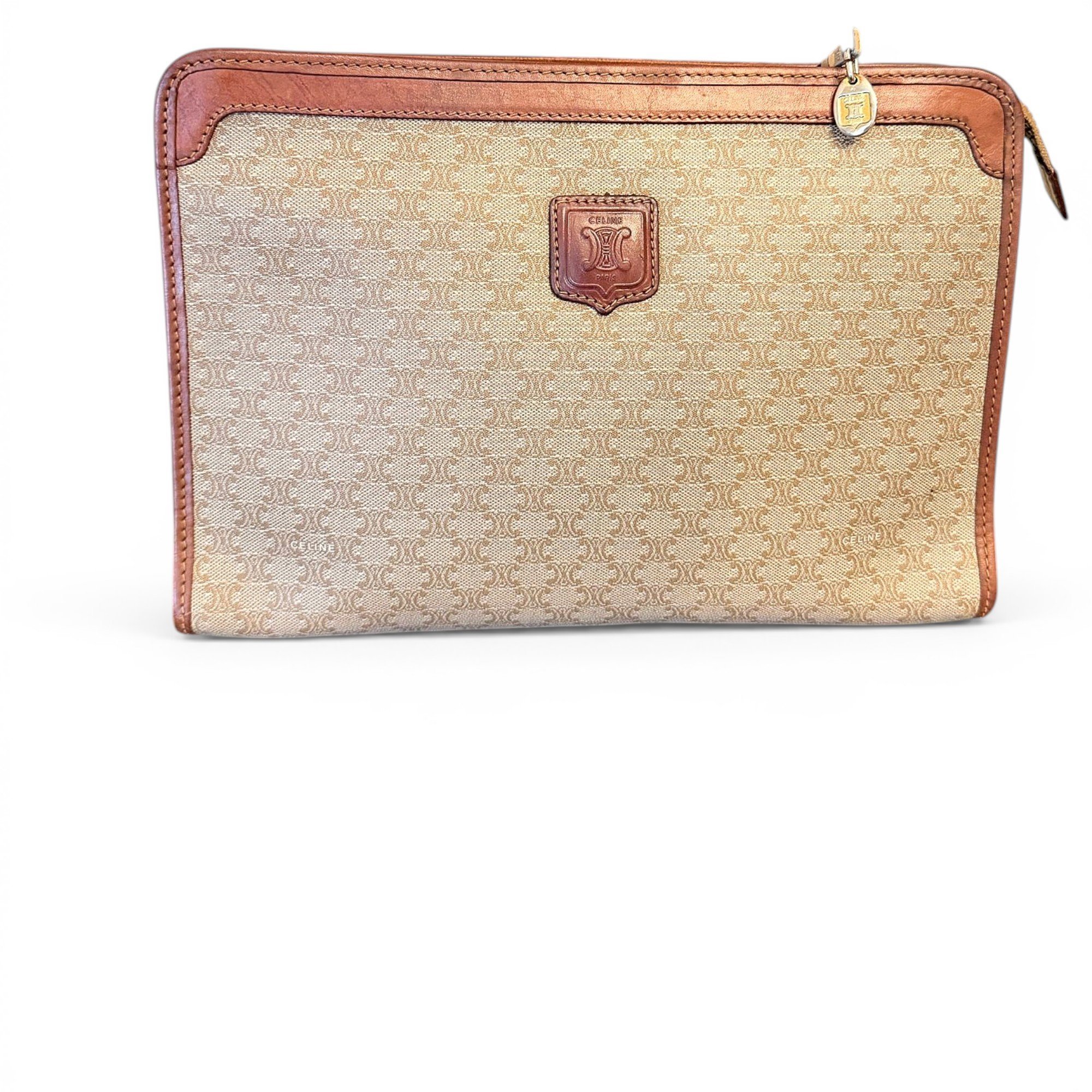 Triomphe Vintage leather clutch bag