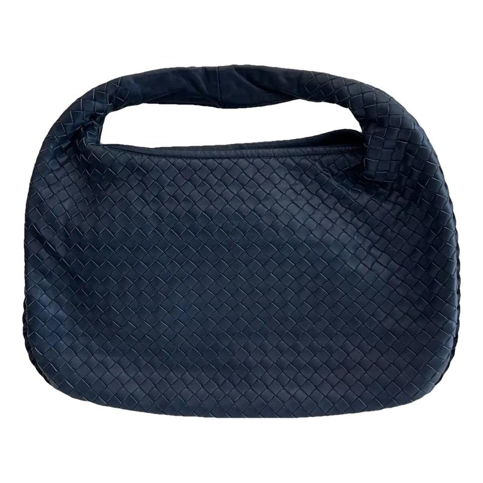 Veneta leather handbag