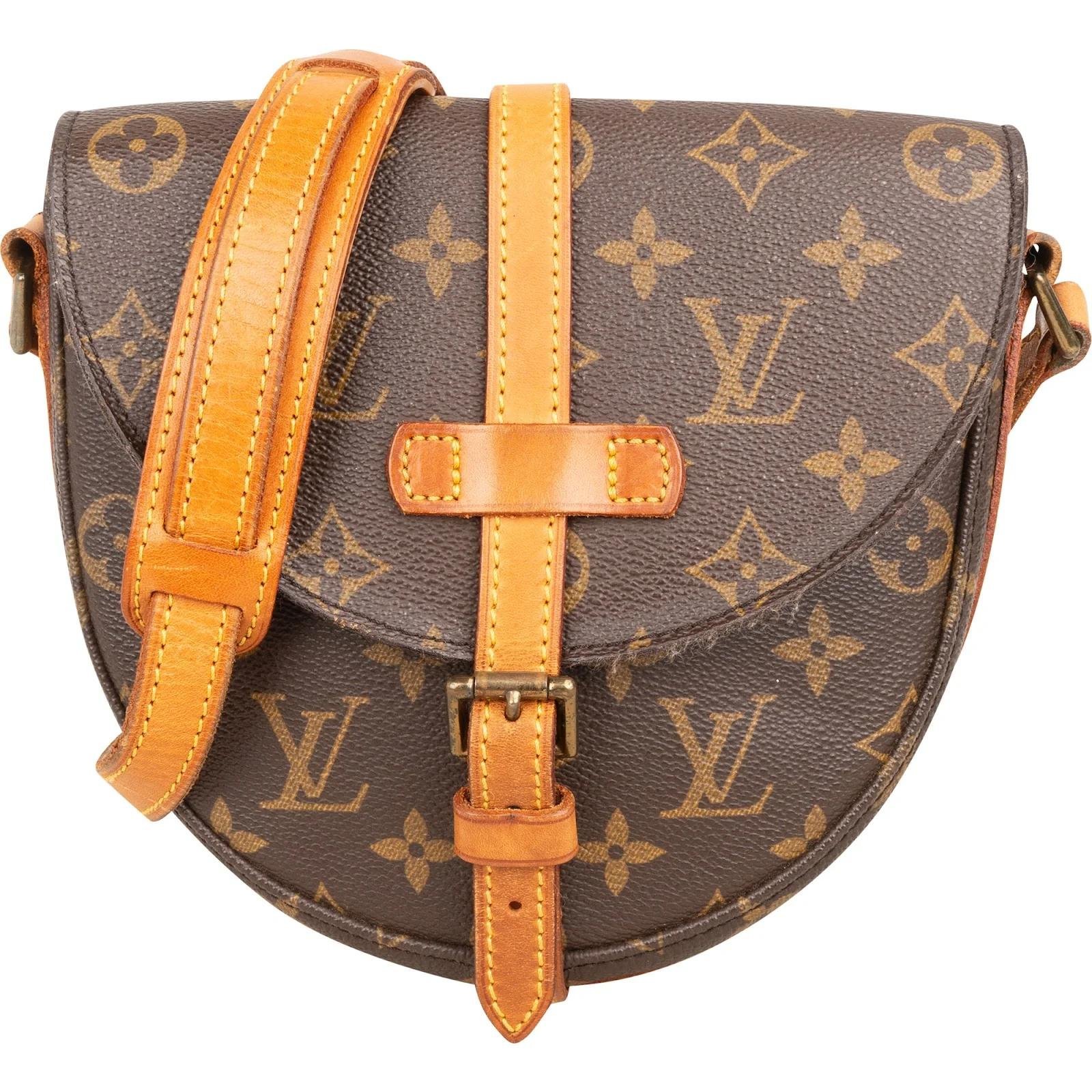 Louis Vuitton Chantilly leather crossbody bag