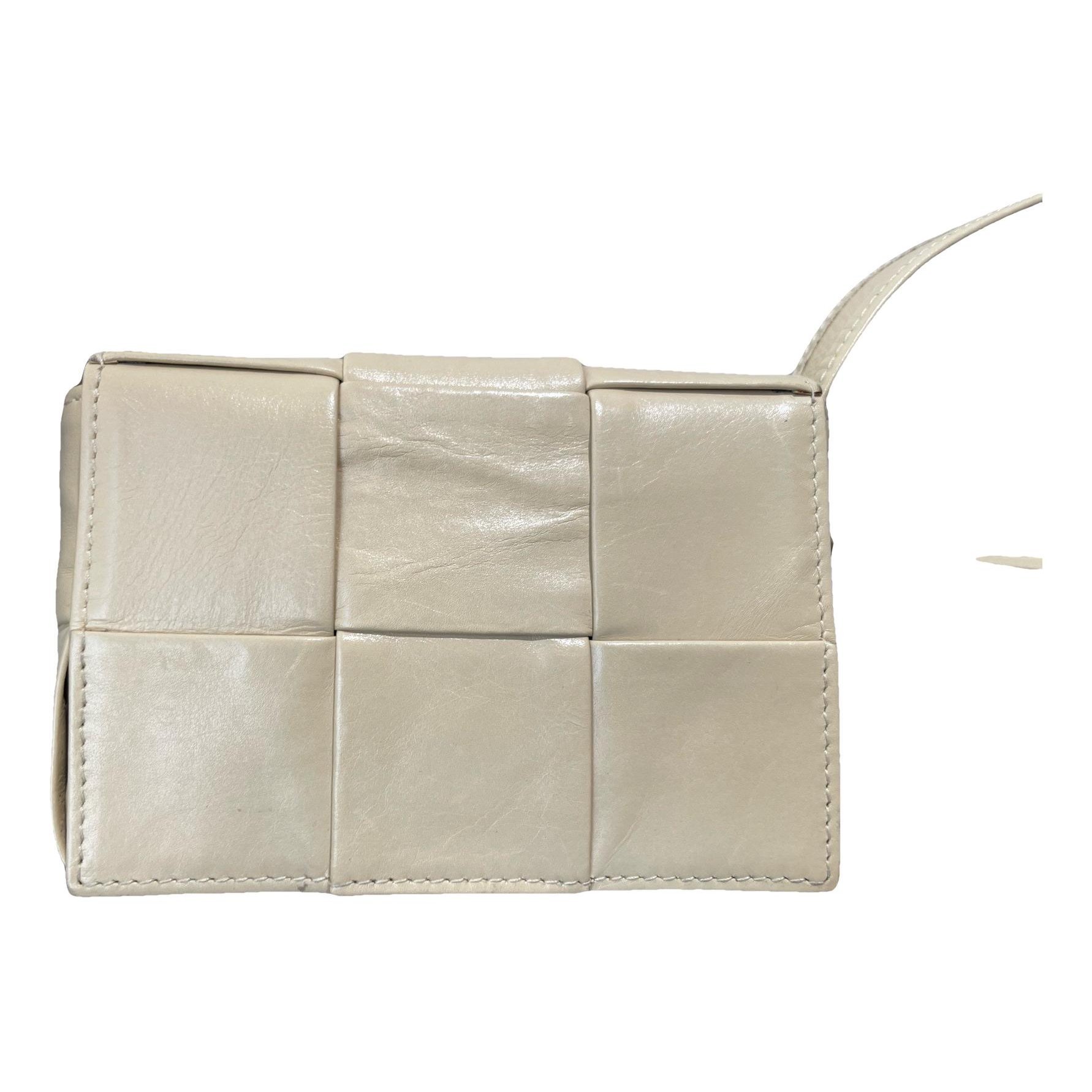 Cassette leather handbag
