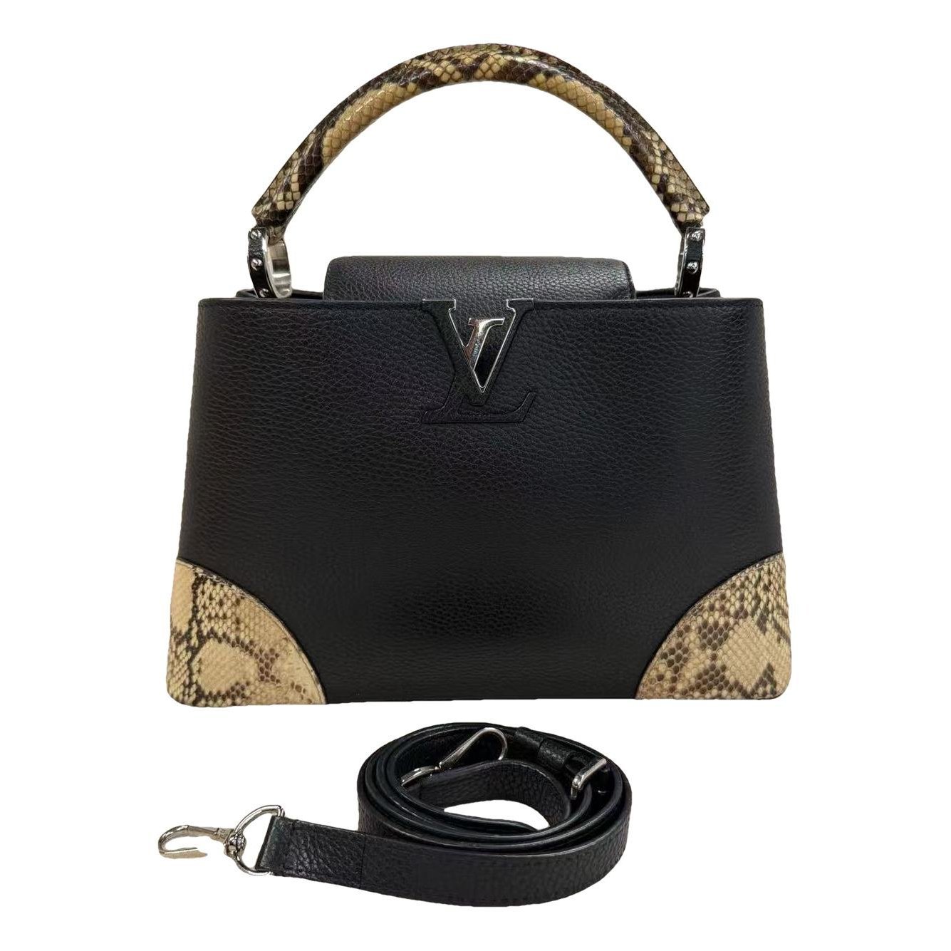 Capucines leather handbag