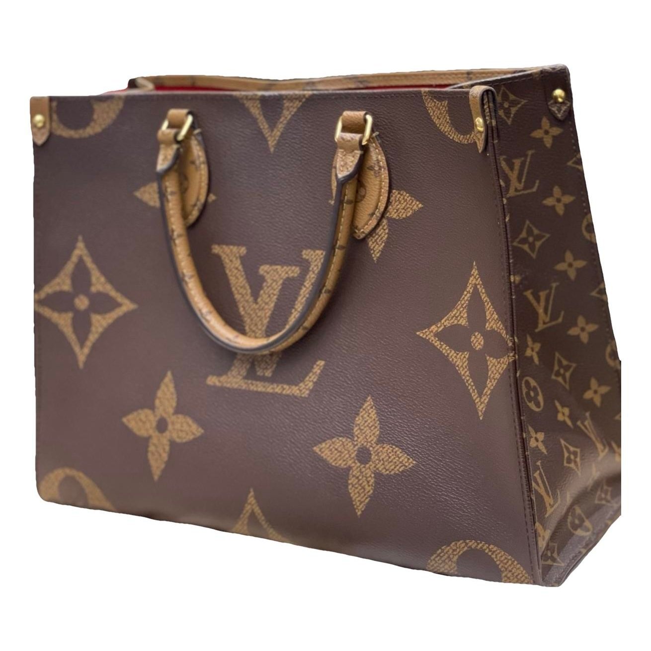 Onthego leather handbag