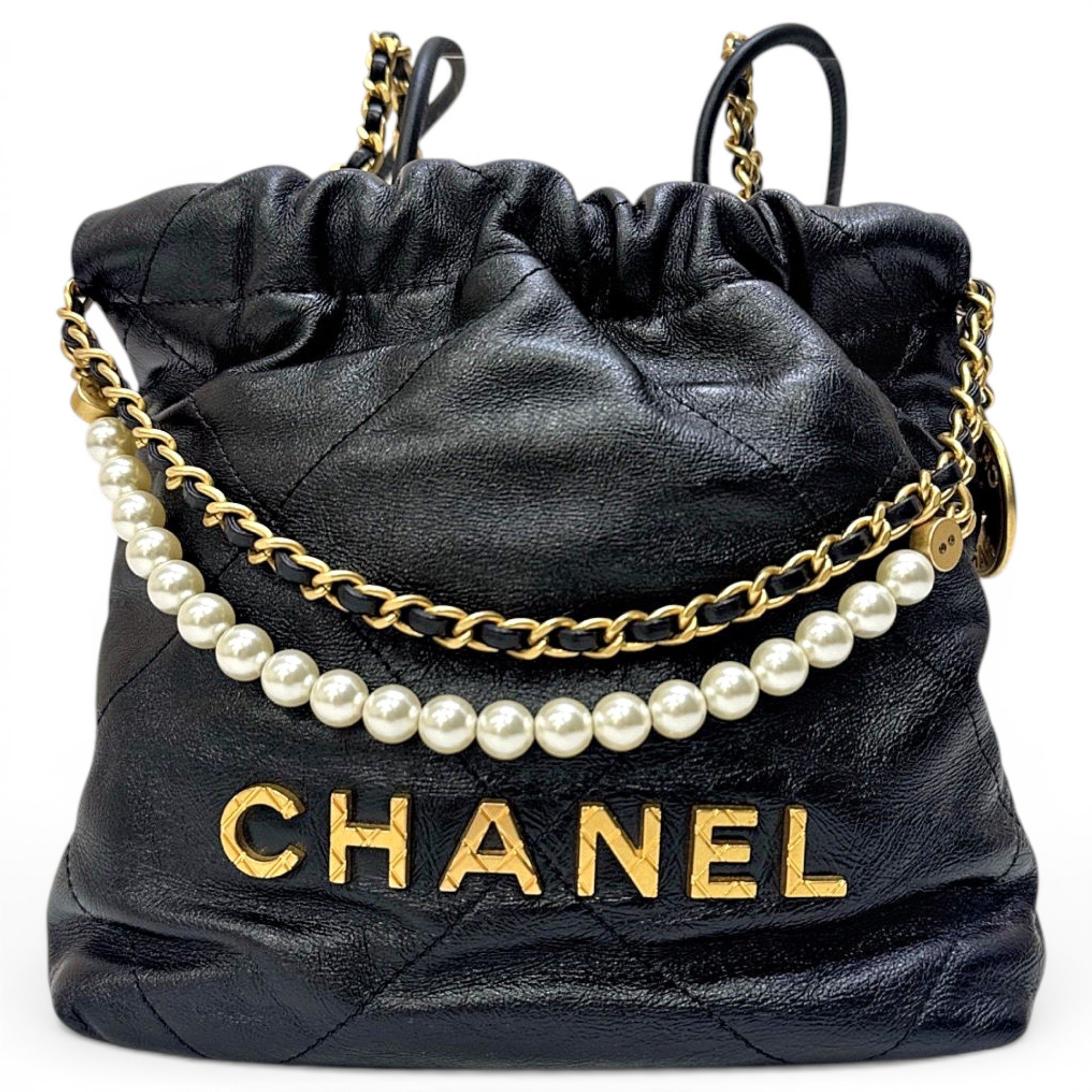 Chanel 22 leather handbag