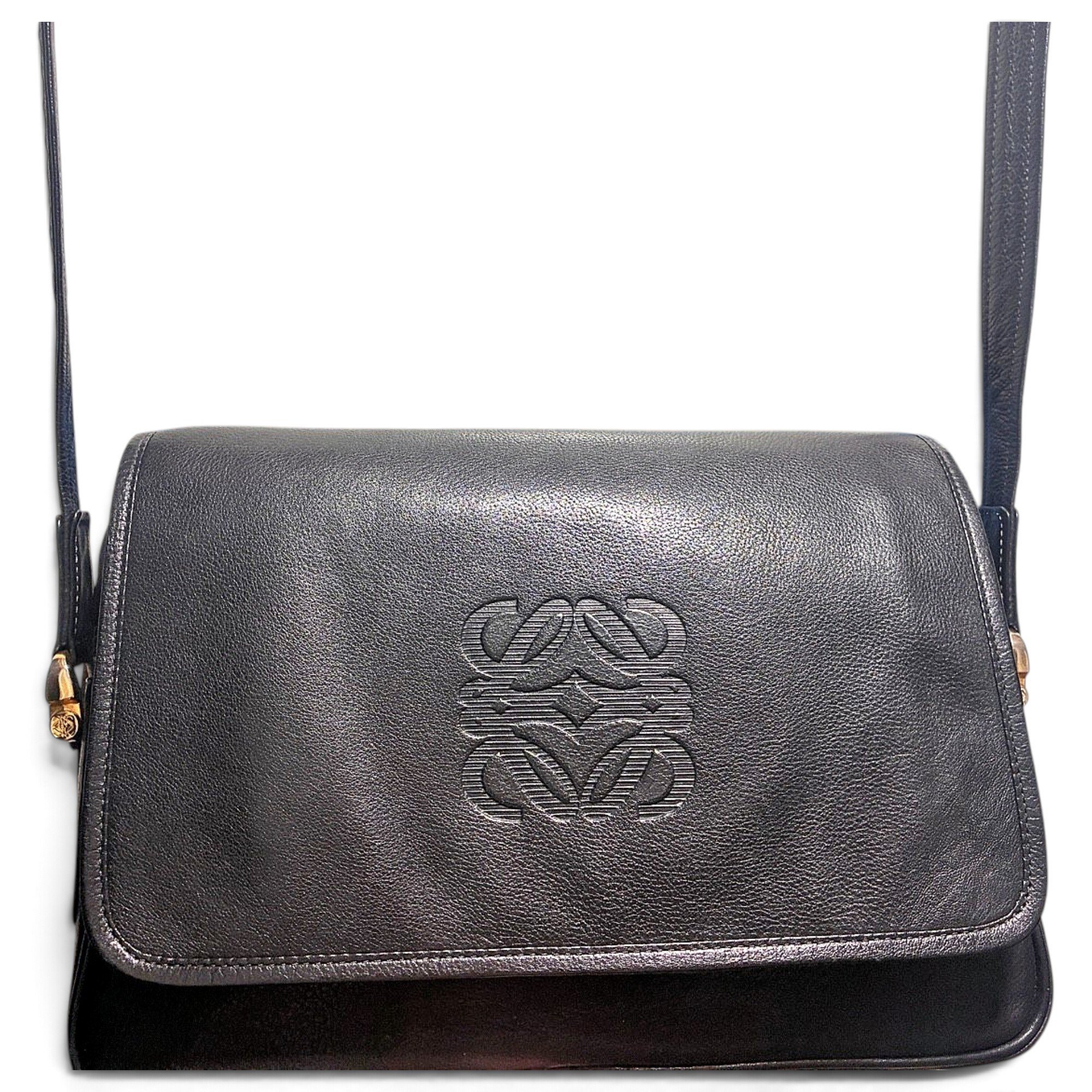 Amazona leather handbag