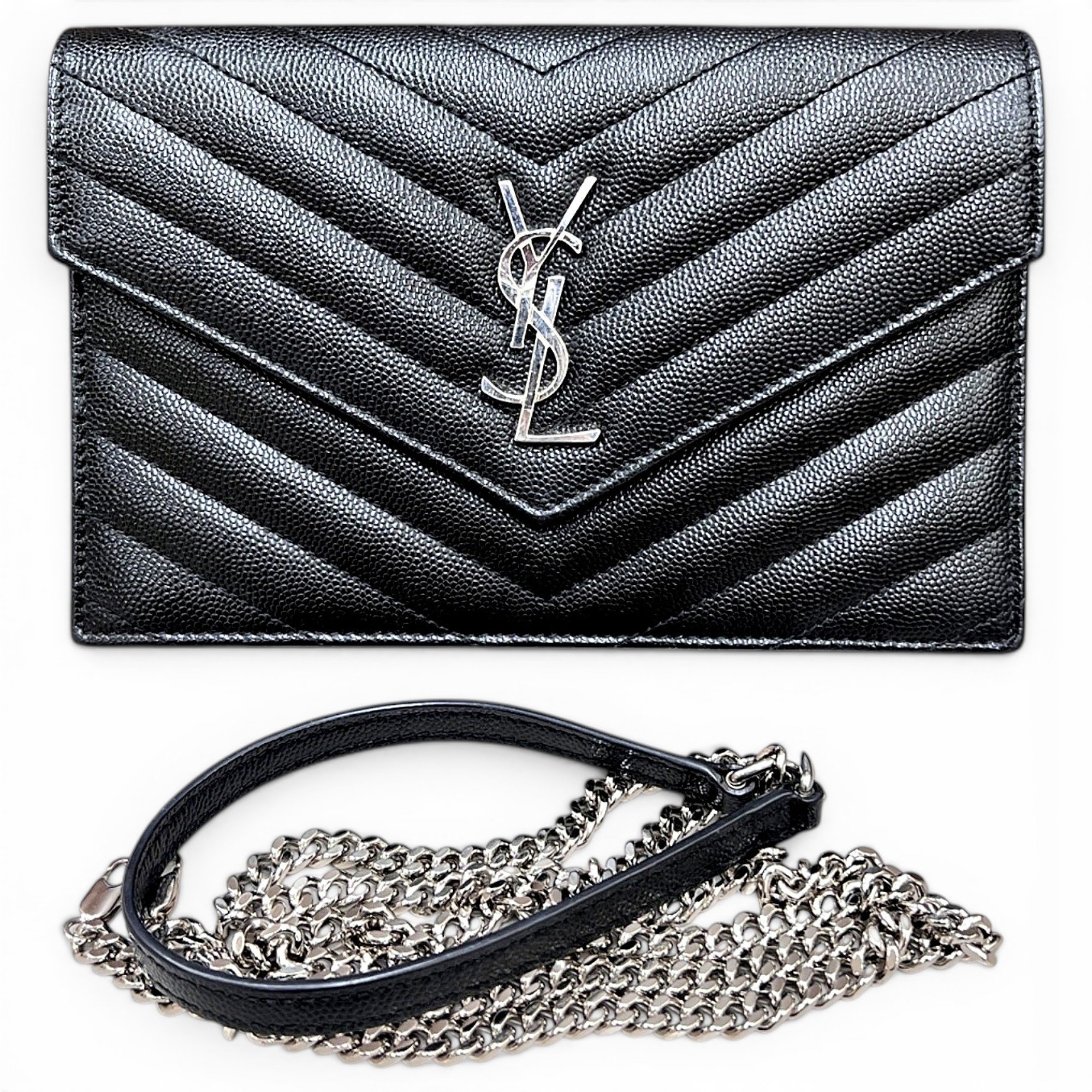Saint Laurent Leather handbag